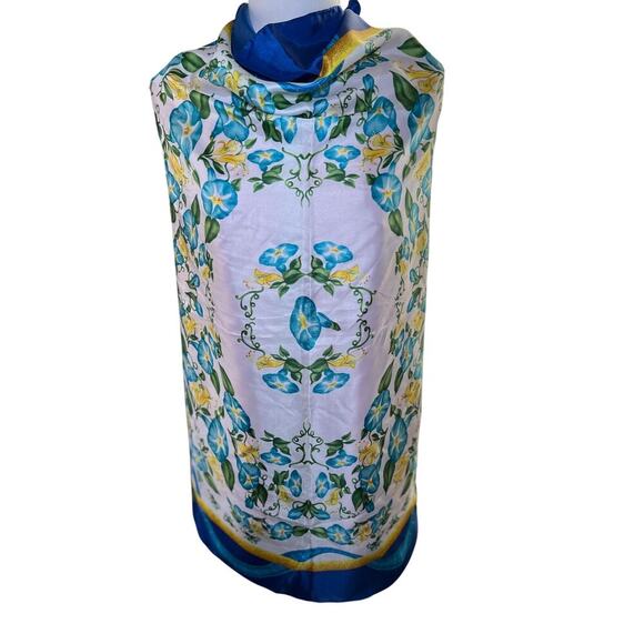 Godiva Accessories - Vintage Woman Scarf Godiva Blue White Green Yellow‎ Silk Morning Glory Classic